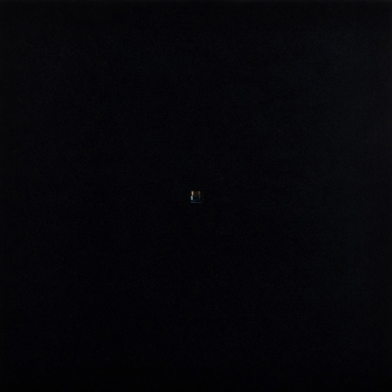 Ilppo Alho, 1993 — Amok X — akryyliv�ri kankaalle, lasi ja peililasi — 160 x 160 x 8 (cm)