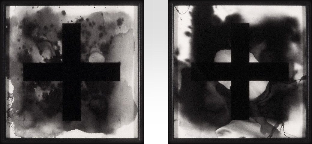 Ilppo Alho, 1993 — Amok-teoksia — tussi ja guassi paperille — � 30 x 30 (cm)