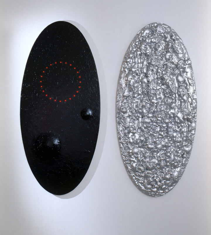 Ilppo Alho, 1998 — Yes, why not — �ljy- ja alkydiv�ri, sek� ledej� — 180 x 170 (cm)